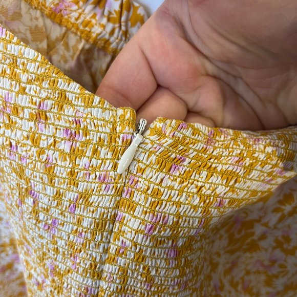 NWOT Daze Dayz Shirring Sleeves Midi Dress Yellow Floral Boho Size Medium - Picture 11 of 12